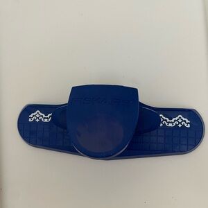 Fiskars border paper punch